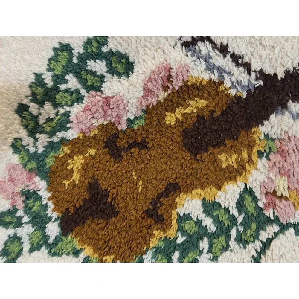 Vintage Latch Hook Rug for Wall or Floor Music Violin 16